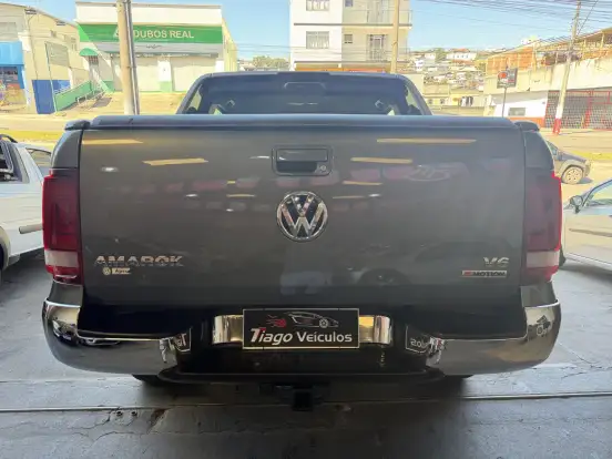 VOLKSWAGEN-AMAROK-2019