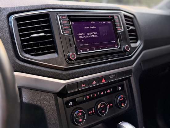 VOLKSWAGEN-AMAROK-2023
