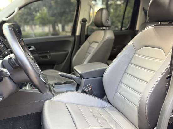 VOLKSWAGEN-AMAROK-2023