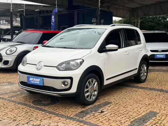 VOLKSWAGEN CROSS UP 1.0 TSI 12V FLEX 4P MANUAL VOLKSWAGEN CROSS UP 1.0 TSI 12V FLEX 4P MANUAL