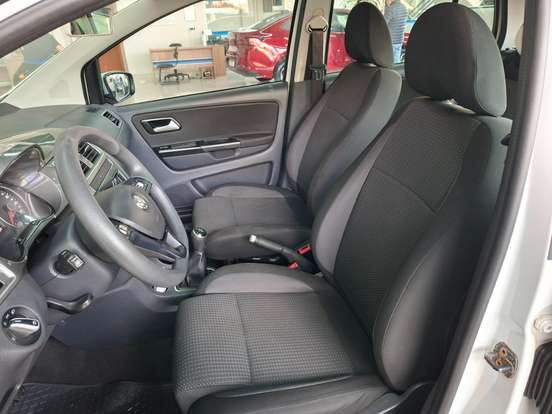 VOLKSWAGEN-FOX-2018