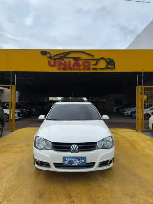 VOLKSWAGEN GOLF 1.6 MI SPORTLINE 8V FLEX 4P MANUAL VOLKSWAGEN GOLF 1.6 MI SPORTLINE 8V FLEX 4P MANUAL