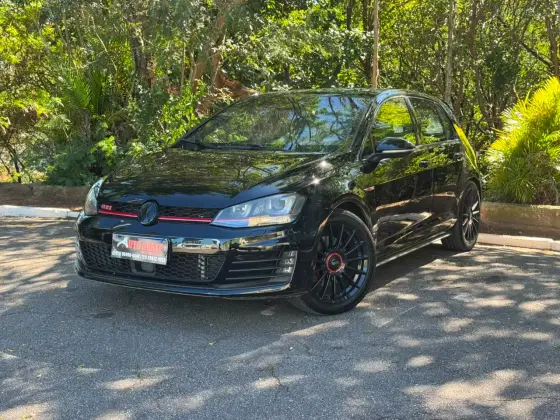 VOLKSWAGEN GOLF 2.0 TSI GTI 16V TURBO GASOLINA 4P AUTOMÁTICO VOLKSWAGEN GOLF 2.0 TSI GTI 16V TURBO GASOLINA 4P AUTOMÁTICO