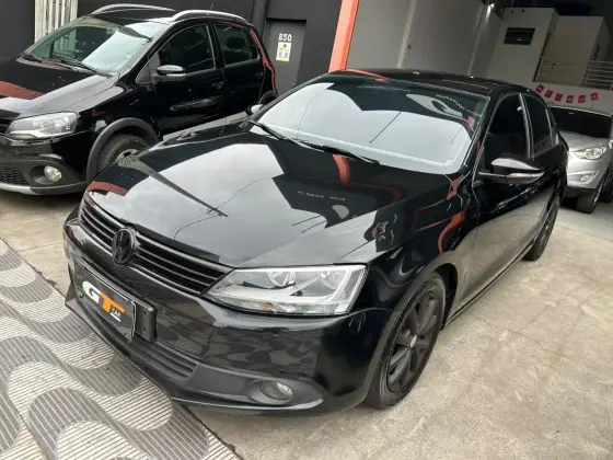 VOLKSWAGEN JETTA 2.0 COMFORTLINE FLEX 4P MANUAL VOLKSWAGEN JETTA 2.0 COMFORTLINE FLEX 4P MANUAL