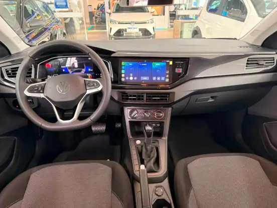 VOLKSWAGEN-POLO-2025