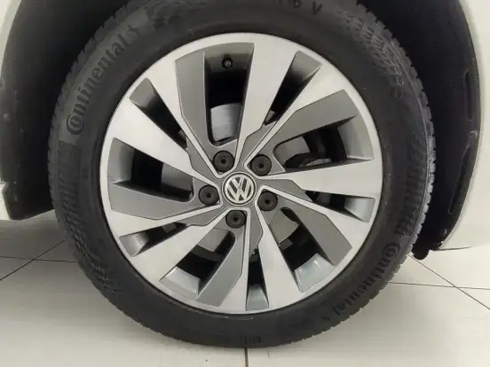 VOLKSWAGEN-POLO-1.0 200 TSI COMFORTLINE AUTOMÁTICO VOLKSWAGEN-POLO-2019