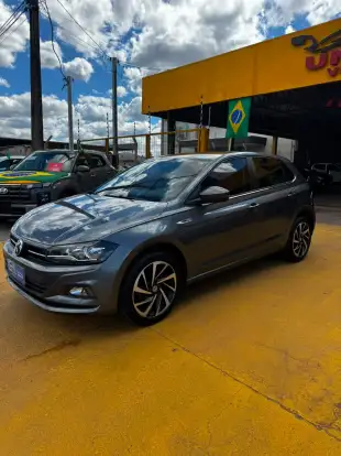 VOLKSWAGEN-POLO-2020