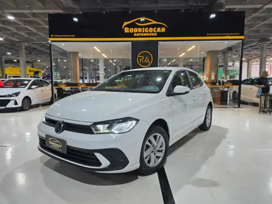 VOLKSWAGEN POLO 1.0 MPI MANUAL VOLKSWAGEN POLO 1.0 MPI MANUAL
