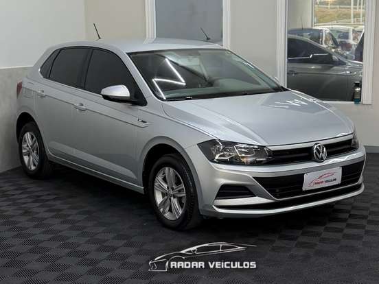 VOLKSWAGEN-POLO-2018