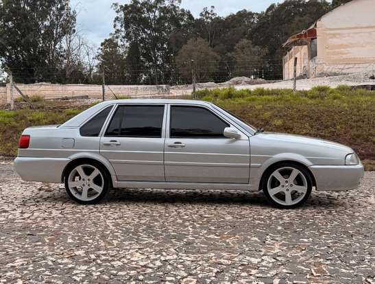 VOLKSWAGEN-SANTANA-2000