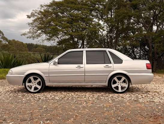 VOLKSWAGEN-SANTANA-2000