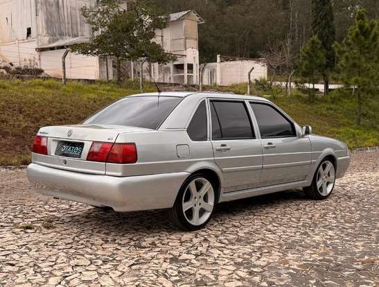 VOLKSWAGEN-SANTANA-2000
