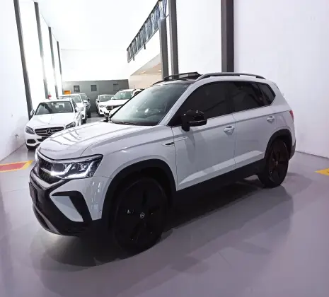 VOLKSWAGEN TAOS 1.4 250 TSI TOTAL FLEX HIGHLINE AUTOMÁTICO