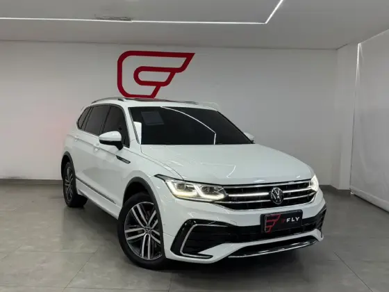 VOLKSWAGEN TIGUAN 2.0 300 TSI GASOLINA ALLSPACE R-LINE AUTOMÁTICO VOLKSWAGEN TIGUAN 2.0 300 TSI GASOLINA ALLSPACE R-LINE AUTOMÁTICO