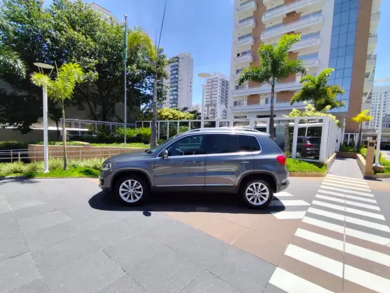 VOLKSWAGEN TIGUAN 2.0 TSI 16V TURBO GASOLINA 4P TIPTRONIC VOLKSWAGEN TIGUAN 2.0 TSI 16V TURBO GASOLINA 4P TIPTRONIC