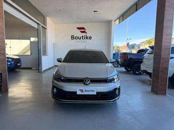 VOLKSWAGEN VIRTUS 1.0 200 TSI HIGHLINE AUTOMÁTICO