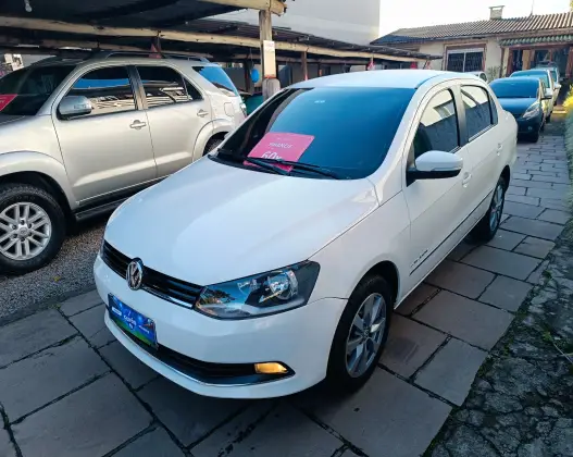 VOLKSWAGEN VOYAGE 1.6 MI COMFORTLINE 8V FLEX 4P MANUAL VOLKSWAGEN VOYAGE 1.6 MI COMFORTLINE 8V FLEX 4P MANUAL