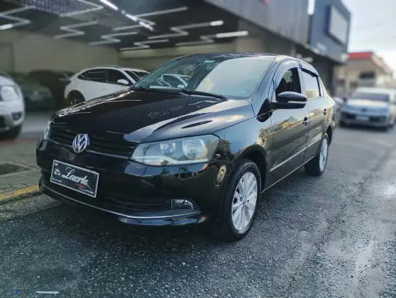 VOLKSWAGEN VOYAGE 1.6 MI HIGHLINE 8V FLEX 4P MANUAL VOLKSWAGEN VOYAGE 1.6 MI HIGHLINE 8V FLEX 4P MANUAL