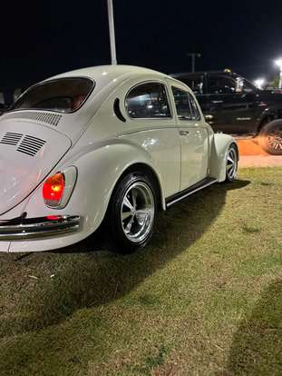 VOLKSWAGEN-FUSCA-1975