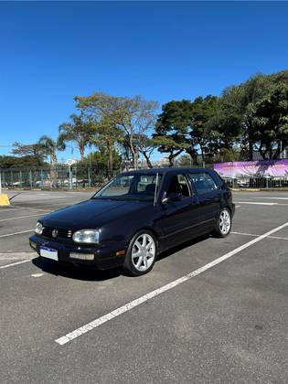 VOLKSWAGEN GOLF 2.0 MI GLX 8V GASOLINA 4P MANUAL