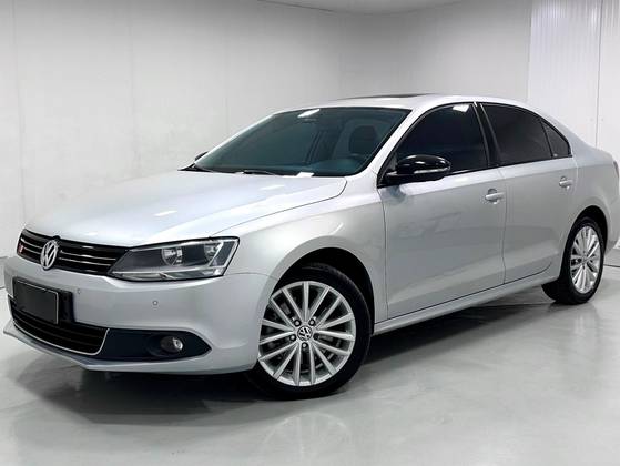 VOLKSWAGEN JETTA 2.0 TSI HIGHLINE 200CV GASOLINA 4P TIPTRONIC