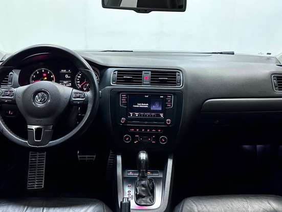 VOLKSWAGEN-JETTA-2.0 TSI HIGHLINE 200CV GASOLINA 4P TIPTRONIC VOLKSWAGEN-JETTA-2012
