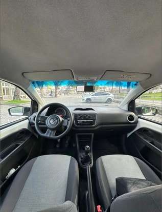 VOLKSWAGEN-UP-2015