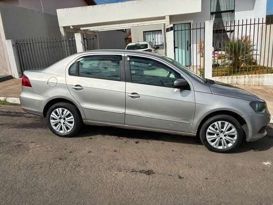 VOLKSWAGEN-VOYAGE-1.0 MI 8V FLEX 4P MANUAL VOLKSWAGEN-VOYAGE-2013