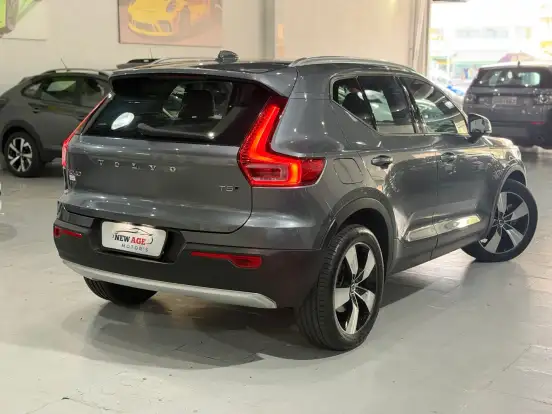 VOLVO-XC40-2.0 T5 GASOLINA MOMENTUM AWD GEARTRONIC VOLVO-XC40-2018