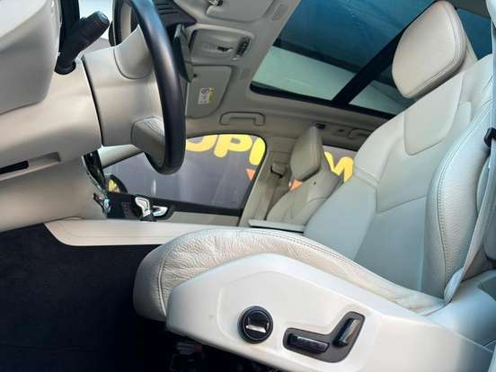 VOLVO-XC60-2.0 T5 GASOLINA MOMENTUM AWD GEARTRONIC VOLVO-XC60-2020