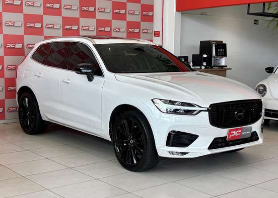 VOLVO-XC60-2017