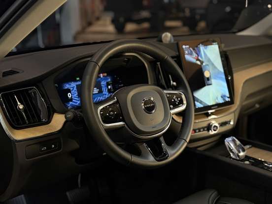 VOLVO-XC60-2.0 T8 PHEV ULTRA AWD GEARTRONIC VOLVO-XC60-2025