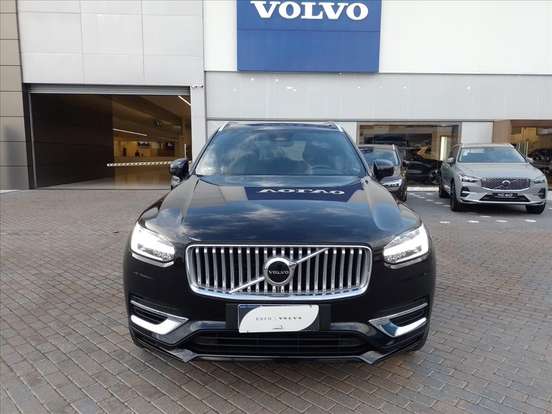 VOLVO-XC90-2024
