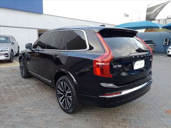 VOLVO-XC90-2024