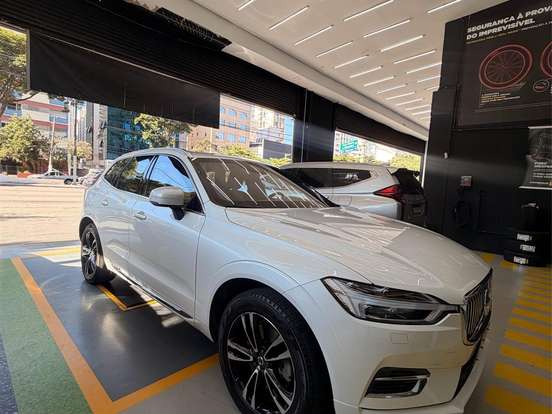 VOLVO-XC60-2.0 T8 HYBRID MOMENTUM AWD GEARTRONIC VOLVO-XC60-2020