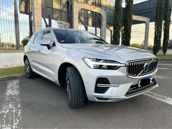 VOLVO-XC60-2022
