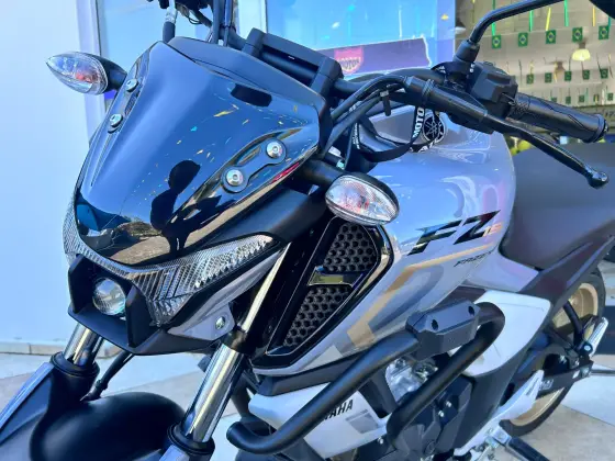 YAMAHA FZ15 FAZER CONNECTED ABS YAMAHA FZ15 FAZER CONNECTED ABS