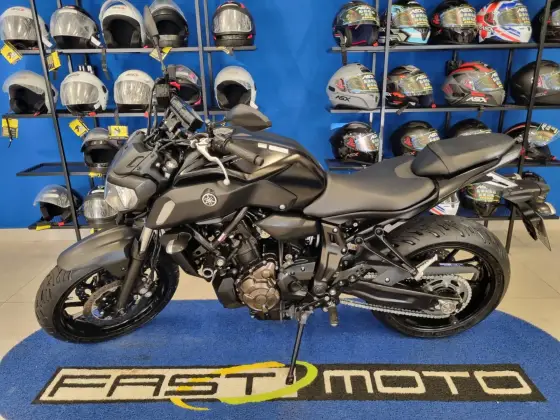 YAMAHA MT-07 ABS YAMAHA MT-07 ABS