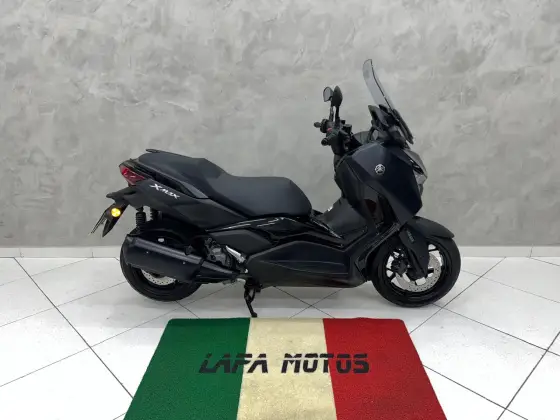 YAMAHA XMAX 250 CONNECTED ABS YAMAHA XMAX 250 CONNECTED ABS