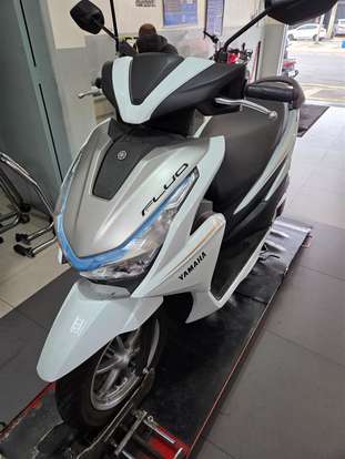 YAMAHA-FLUO 125 HYBRID CONNECTED ABS YAMAHA-FLUO 125 HYBRID CONNECTED ABS-2025