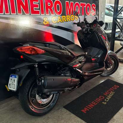 YAMAHA-XMAX ABS-2020