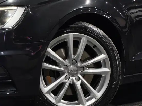 AUDI-A3-1.8 TFSI SEDAN AMBITION 16V 180CV GASOLINA 4P AUTOMÁTICO AUDI-A3-2013