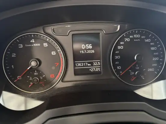 AUDI-Q3-2015