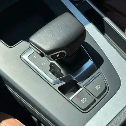 AUDI-Q5-2022