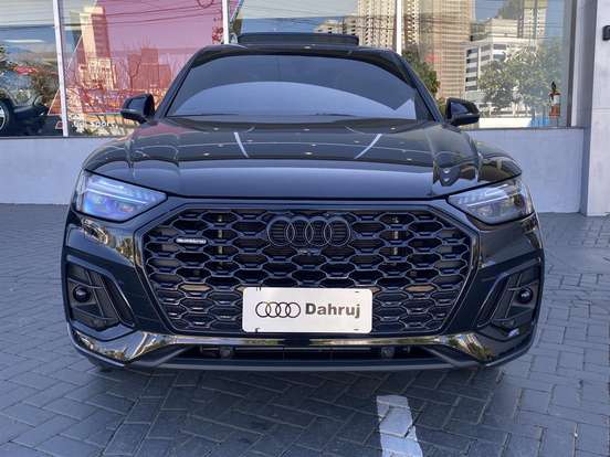 AUDI-Q5-2023