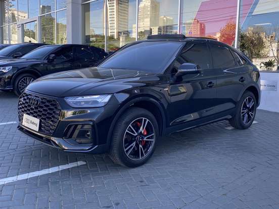 AUDI-Q5-2023