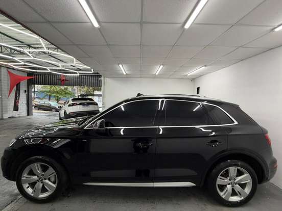 AUDI-Q5-2017