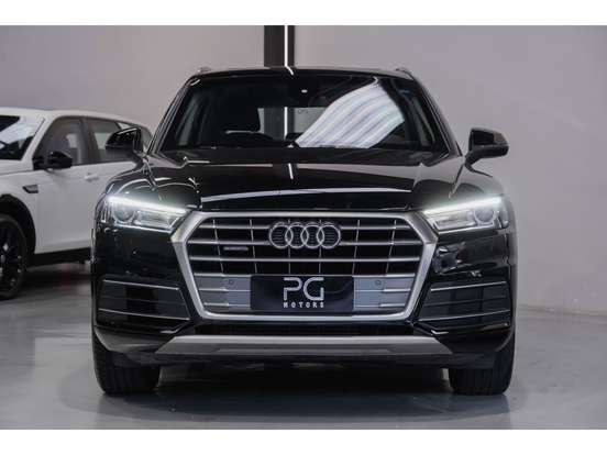 AUDI-Q5-2019