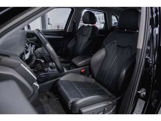 AUDI-Q5-2019