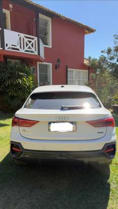AUDI-Q3-2022